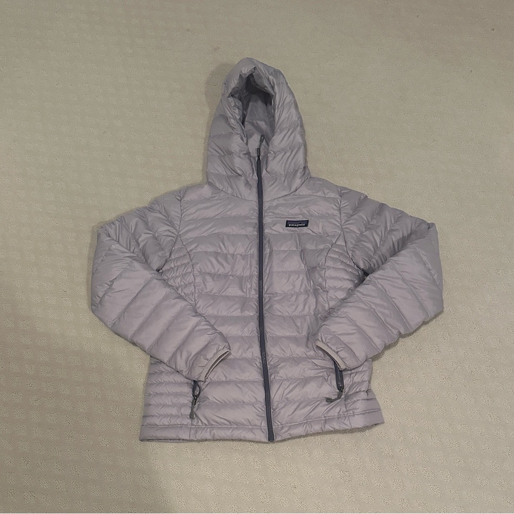 Patagonia Light Gray Puffer Jacket